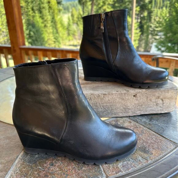 Spring Step RAVEL Black Leather Wedge Ankle Boots SZ 38 SOFT Lined Comfort Shoe - Picture 1 of 12